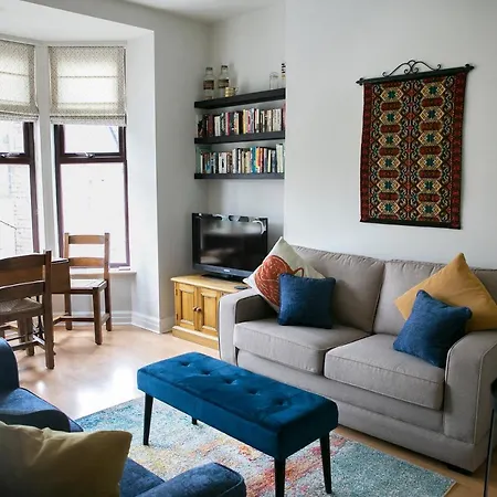 Апартаменты Number 5, 8-10 Cheltenham Mount *