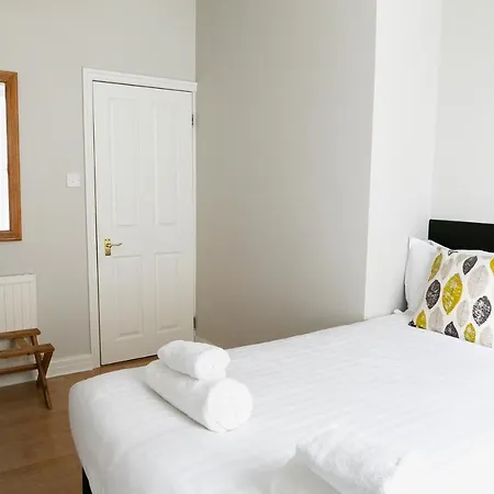 Апартаменты Number 5, 8-10 Cheltenham Mount Харрогейт